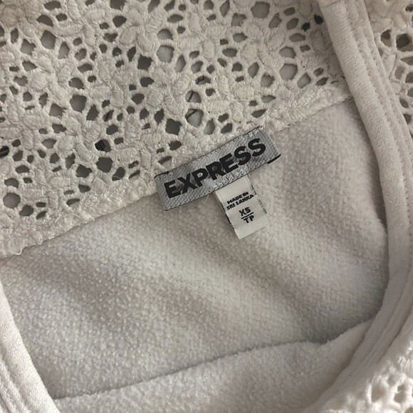 Lace shoulder sweater - Picture 6 of 6